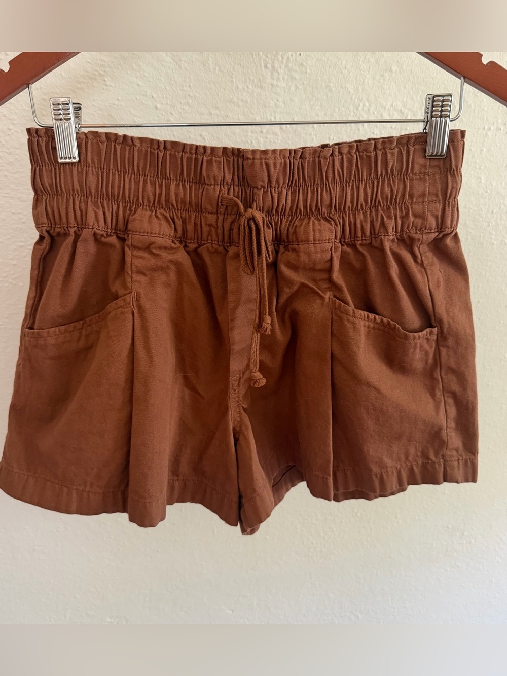 Abercrombie & Fitch Brown Paperbag Waist Shorts Women’s Small High Rise.